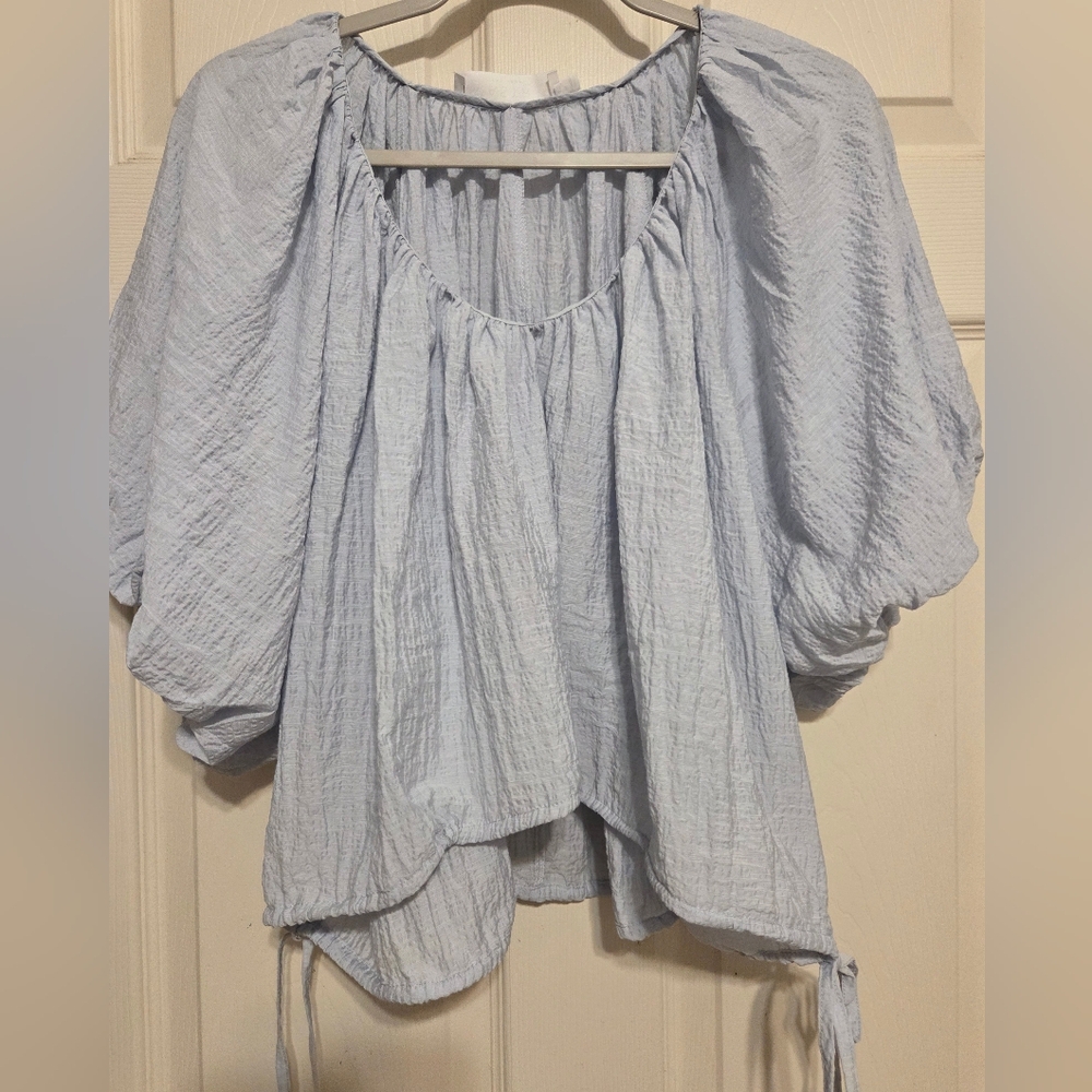 ASTR The Label Light Blue Women's Extra Puffed Sleeve Cropped Blouse . Size S